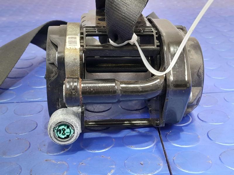 2013-2018 Ford Focus Front Seat Belt Retractor RH Passenger Side Black OEM DM5Z54611B08DB