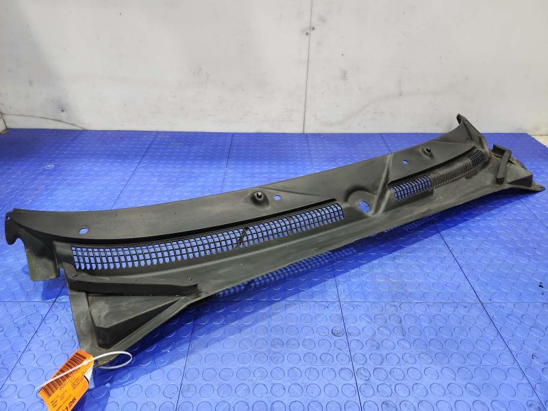 2001-2004 Dodge Dakota Cowl Panel Cover Grille Air Inlet OEM 55055986AG