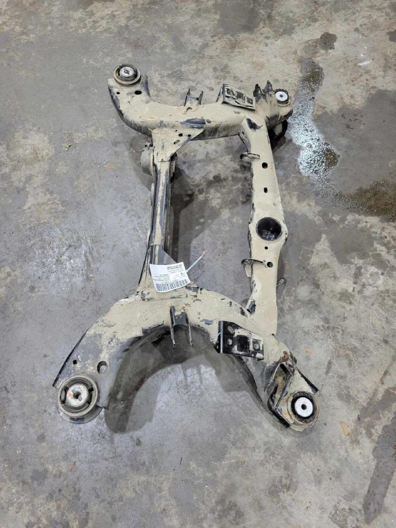 2014 Chrysler 300 Crossmember/Cradle/Undercarria