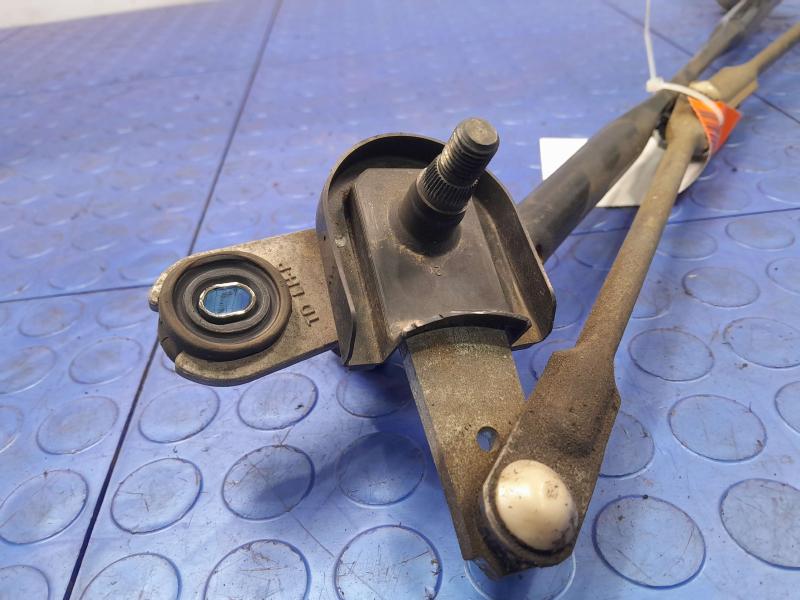 2010-2013 Kia Forte Windshield Wiper Linkage Transmission OEM Part 981201M000