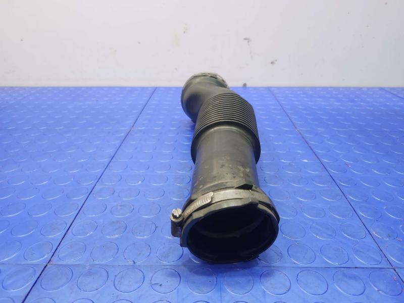 2017-2019 Jaguar XE 2.0L Diesel Engine Air Intake Tube Genuine OEM T2H1383