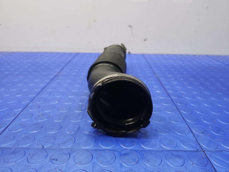 2017-2019 Jaguar XE 2.0L Diesel Engine Air Intake Tube Genuine OEM T2H1383