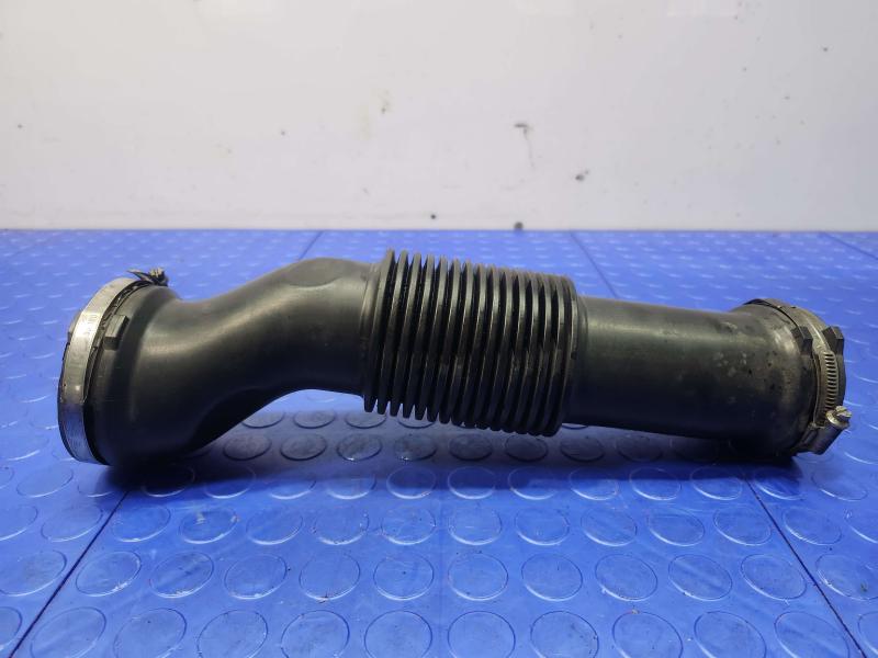 2017-2019 Jaguar XE 2.0L Diesel Engine Air Intake Tube Genuine OEM T2H1383