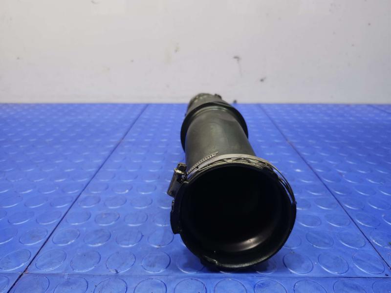 2017-2019 Jaguar XE 2.0L Diesel Engine Air Intake Tube Genuine OEM T2H1383