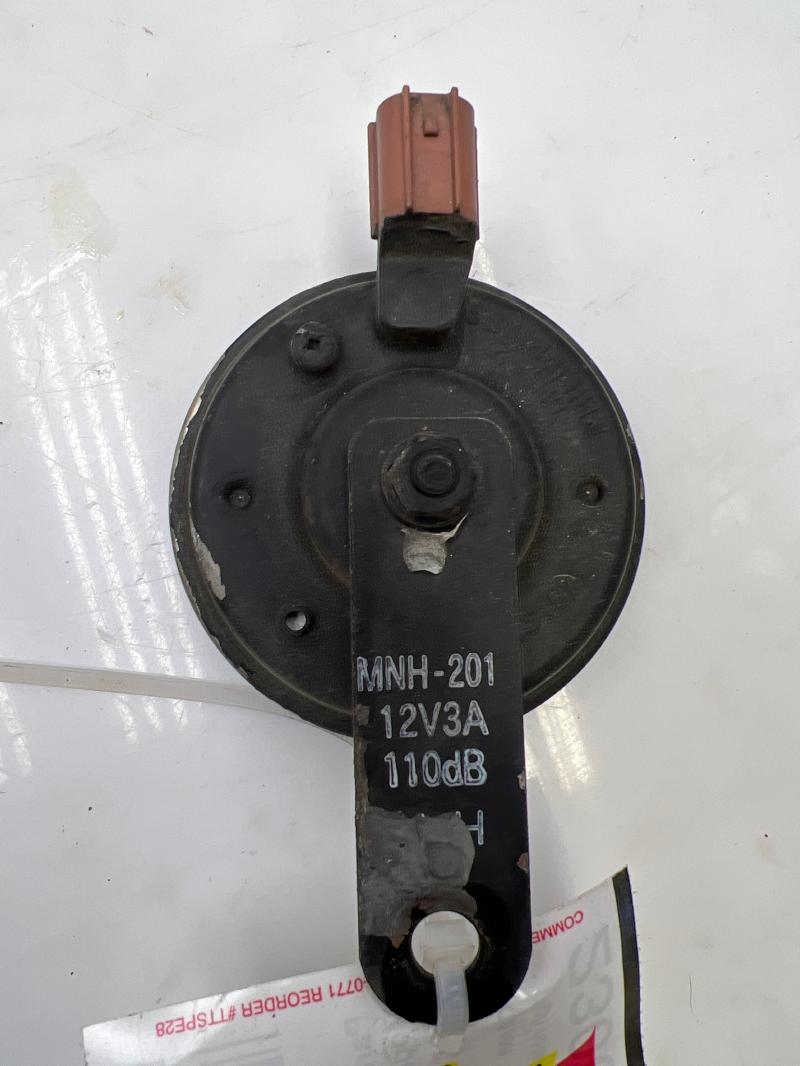 2002 - 2005 Honda CRV High Note Horn OEM 38150S9AK02