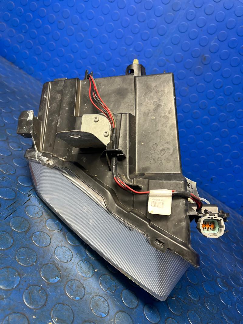 2010 Nissan Sentra Headlamp Assembly