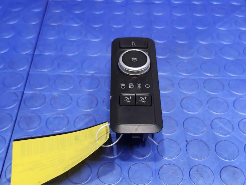 2020 Ford Escape Headlight Switch (Dash Mtd)
