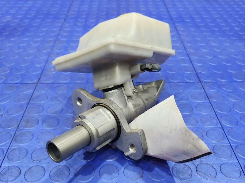 2014 Jeep Grand Cherokee Master Cylinder