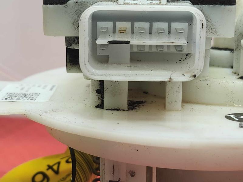2016-2020 Kia Optima Tank Mounted Fuel Pump Assembly Genuine OEM 31110D5500