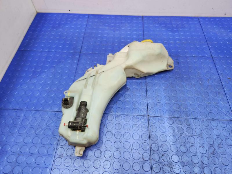 2014 Dodge Journey Washer Bottle
