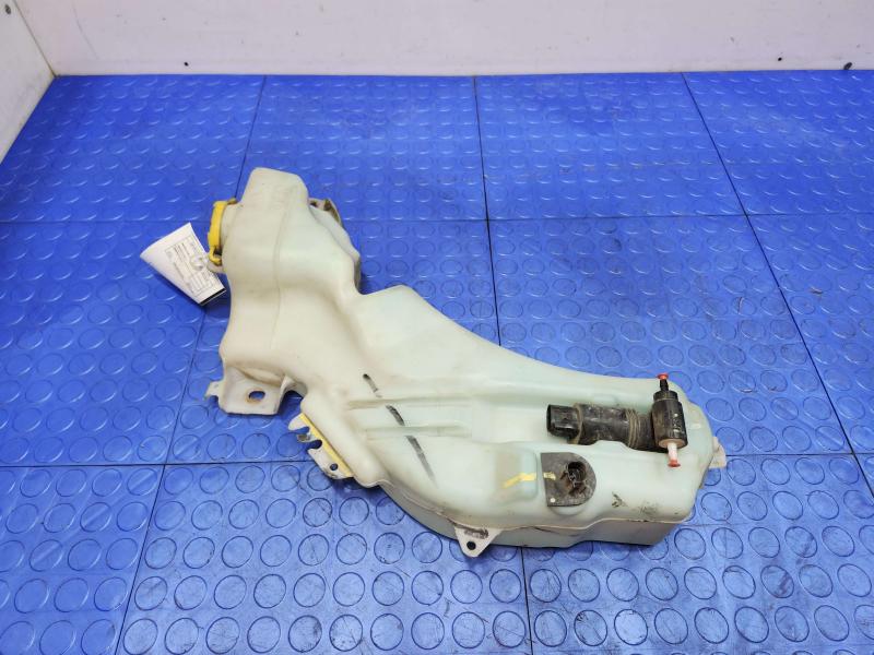 2014 Dodge Journey Washer Bottle