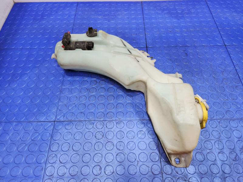 2014 Dodge Journey Washer Bottle