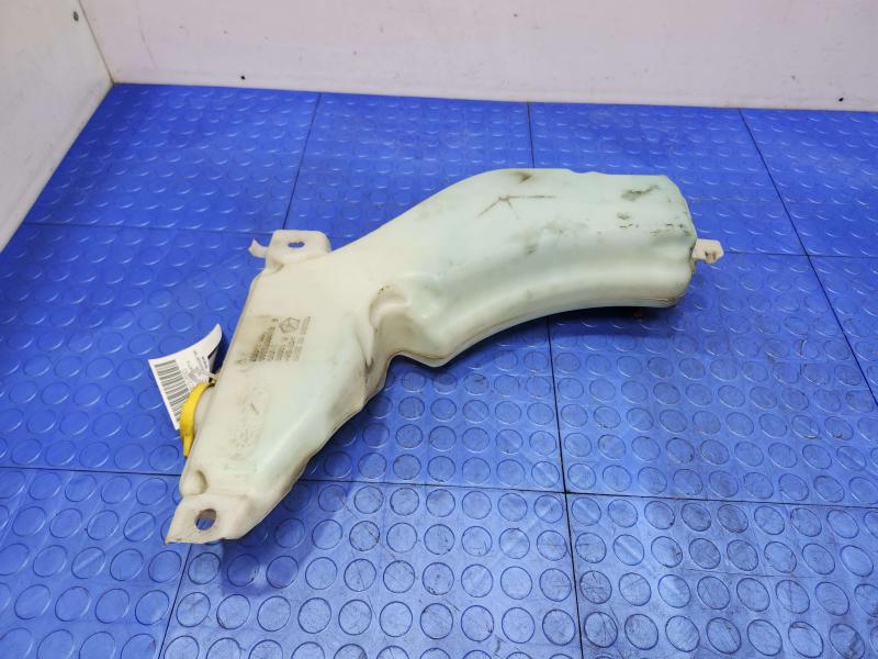 2014 Dodge Journey Washer Bottle