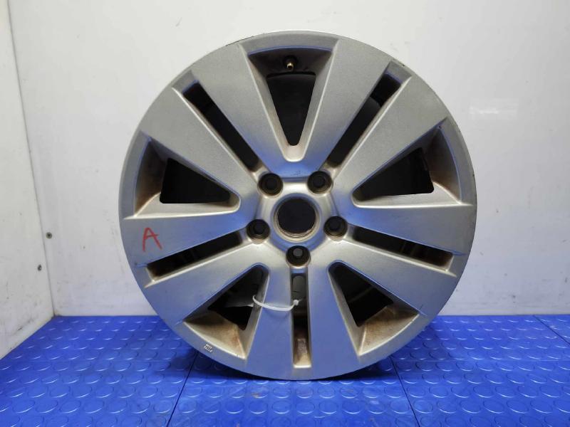 2015 Subaru Legacy Wheel