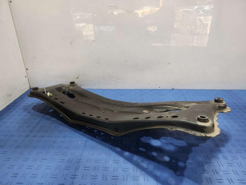 2013 Toyota Camry Crossmember/Cradle/Undercarria