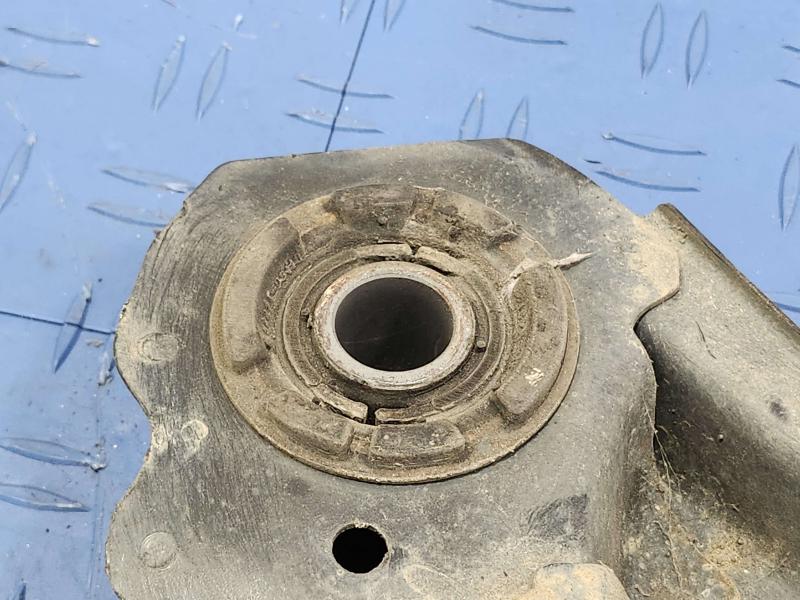 2013 Toyota Camry Crossmember/Cradle/Undercarria