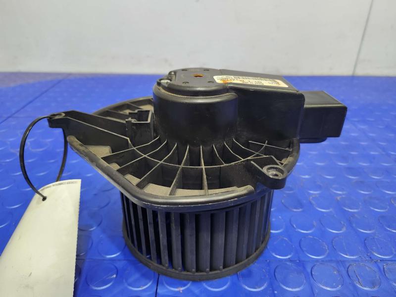 2010-2012 Jeep Liberty Heater AC Blower Motor Assembly OEM 68038826AA