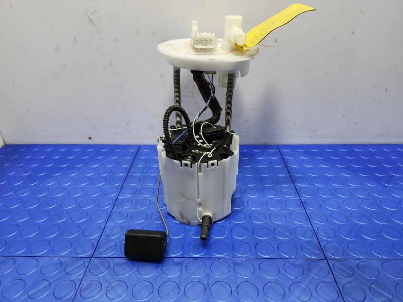 2014 Cadillac CTS Tank Mounted Fuel Pump Assembly Genuine OEM 13503473