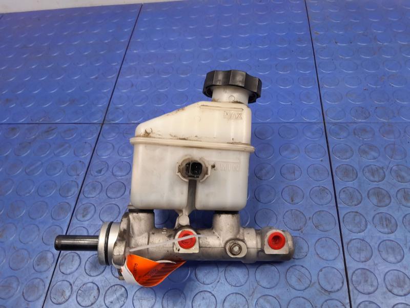 2011-2013 Kia Forte Brake Master Cylinder Assembly Genuine OEM 585101H200