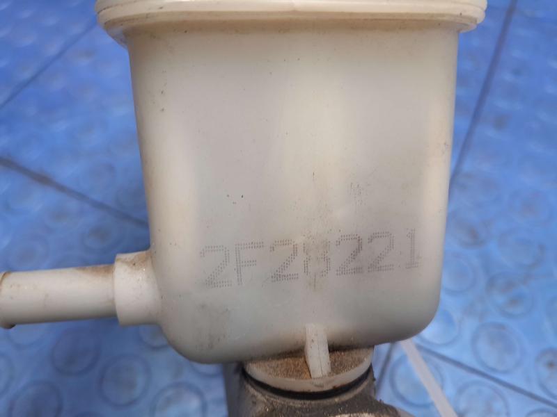 2011-2013 Kia Forte Brake Master Cylinder Assembly Genuine OEM 585101H200