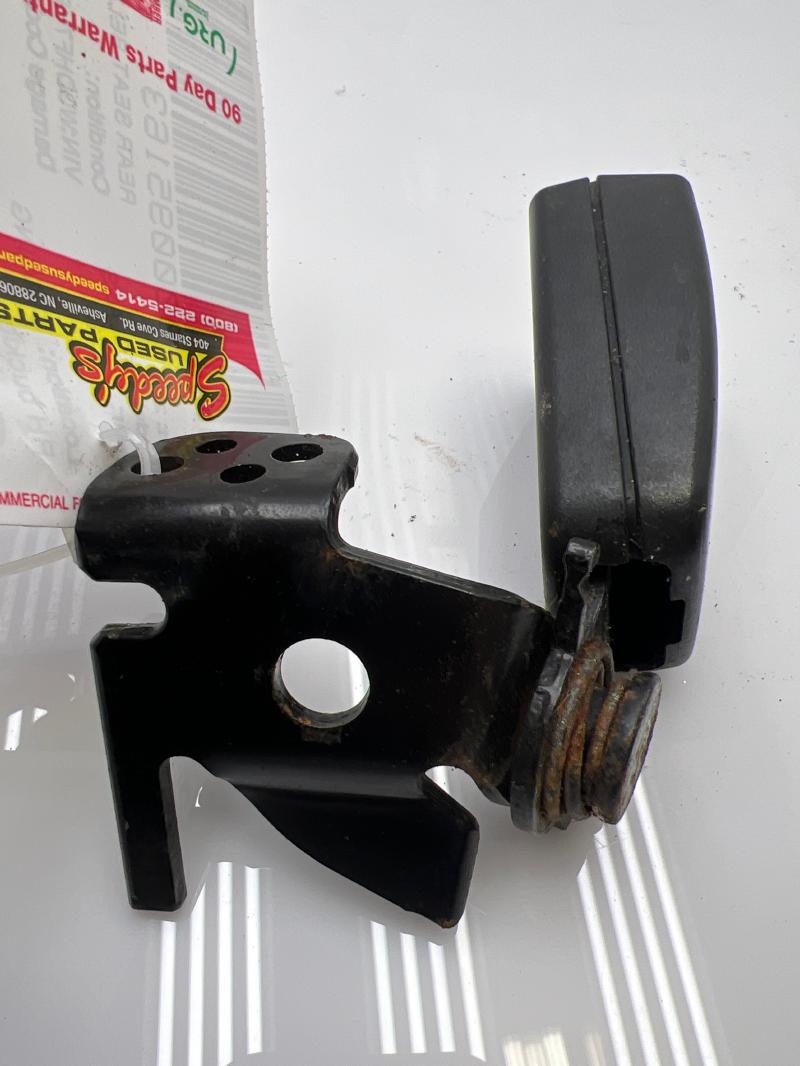 2010 Mercedes E-Class Rear Seat Belt