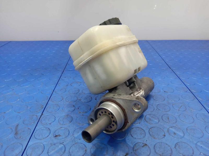 2006-2010 Ford Explorer Brake Master Cylinder Assembly OEM 8L2Z2140B