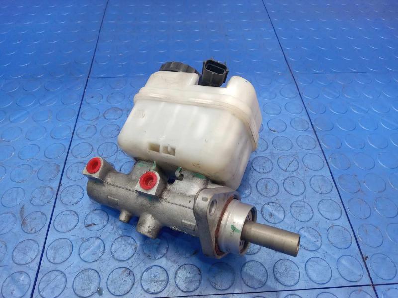 2006-2010 Ford Explorer Brake Master Cylinder Assembly OEM 8L2Z2140B
