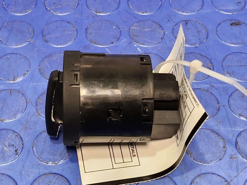 2014 Dodge Journey Headlight Switch (Dash Mtd)