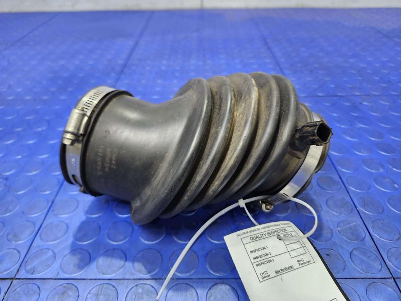 2007 Dodge Grand Caravan Air Intake Tube/Resonator