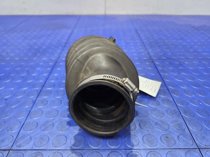 2007 Dodge Grand Caravan Air Intake Tube/Resonator