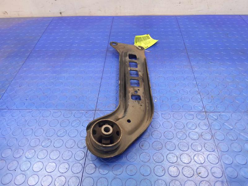 2018 Buick Regal Lower Control Arm Rr