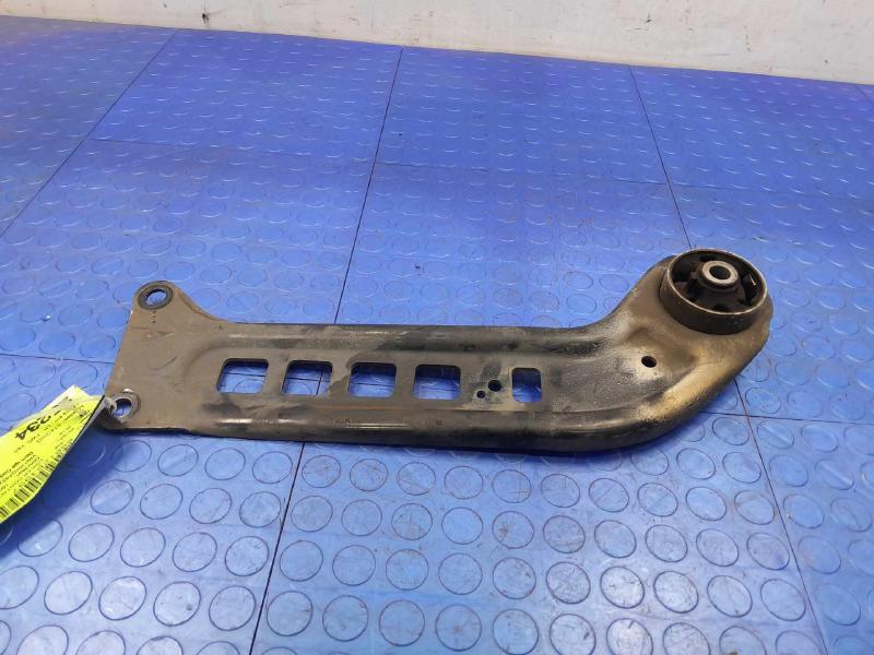 2018 Buick Regal Lower Control Arm Rr