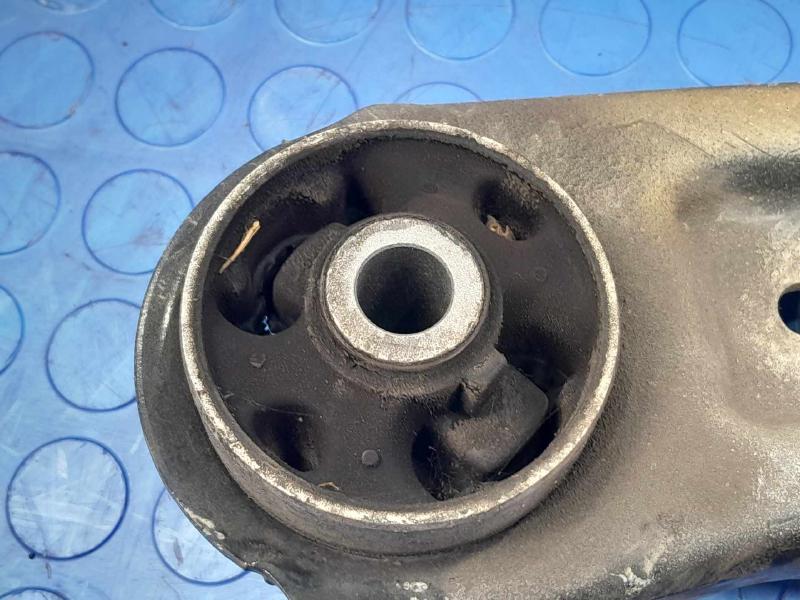 2018 Buick Regal Lower Control Arm Rr
