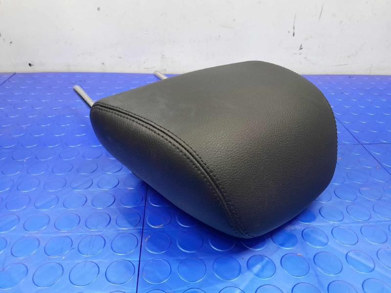 2017 Lincoln MKC Headrest