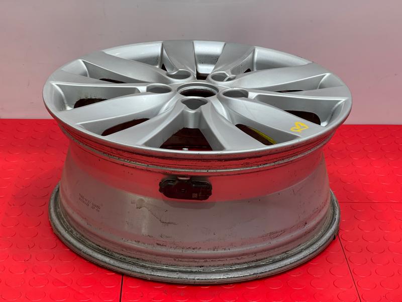 2014 Kia Forte Wheel