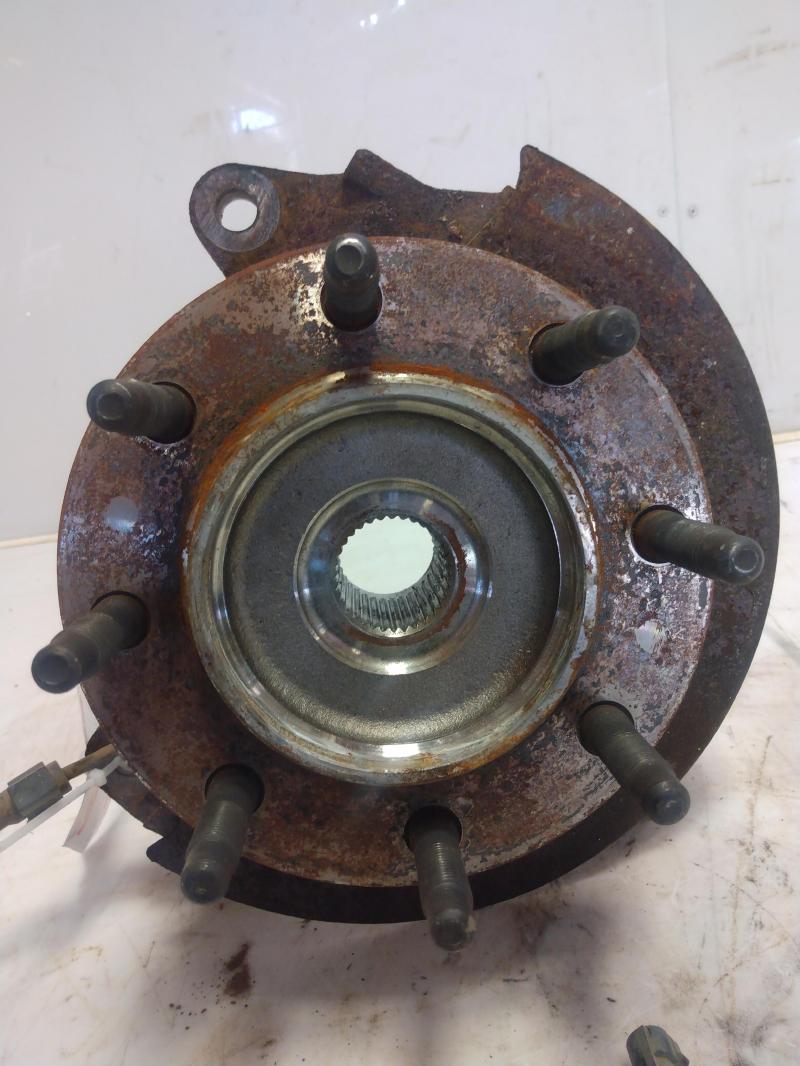 2002 GMC Sierra 2500 Spindle Knuckle Front