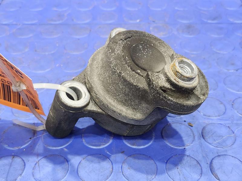 2010 Chevrolet Tahoe Engine Belt Tensioner