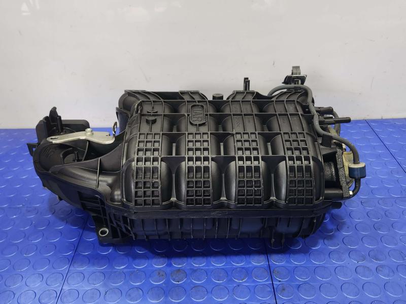 2014 Toyota RAV4 Intake Manifold