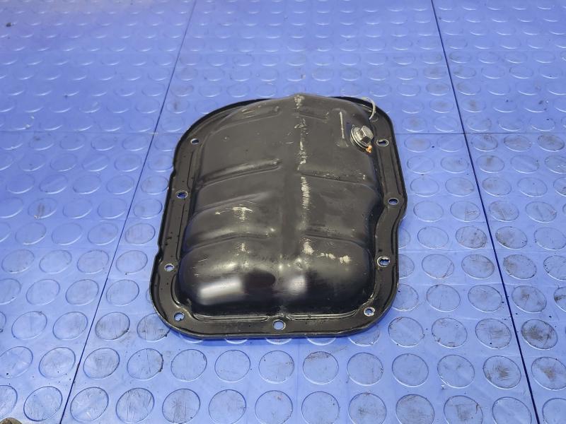 2011 Toyota Prius Oil Pan