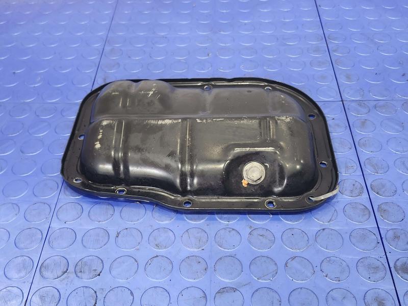 2011 Toyota Prius Oil Pan