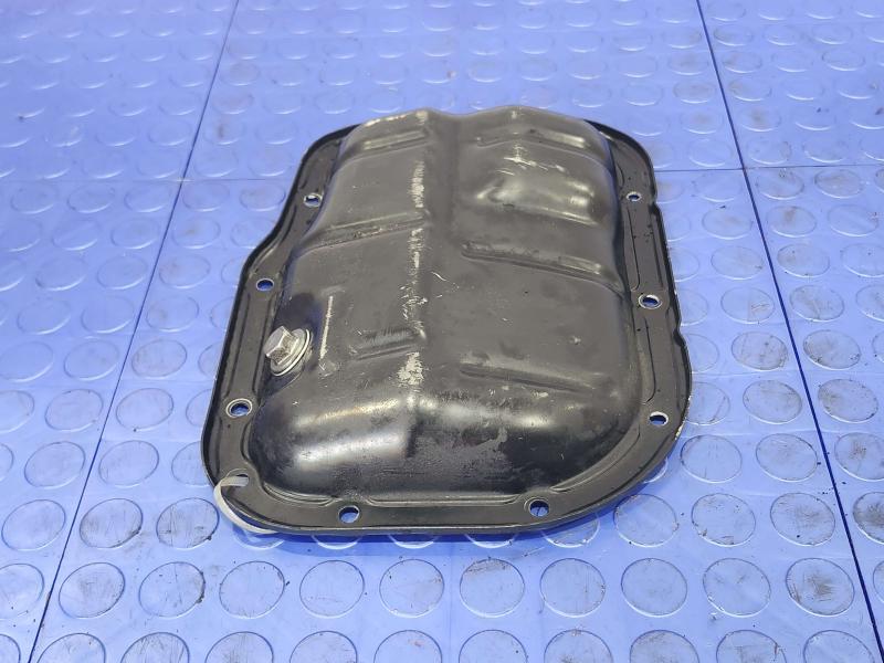 2011 Toyota Prius Oil Pan