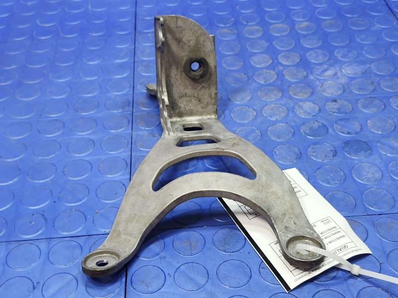 2018-2020 Buick Regal ABS Anti Lock Brake Pump Mount Bracket OEM 84368273