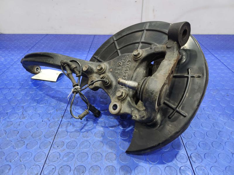 2013 Chrysler 300 Spindle Knuckle Front