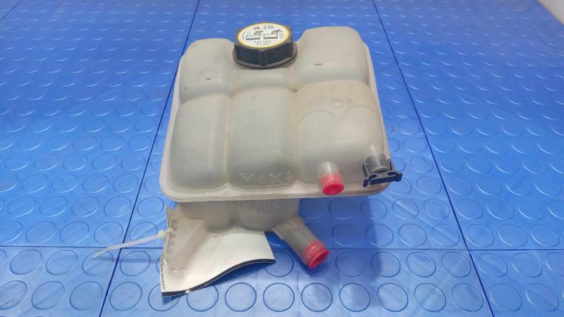 2013 Ford Focus Coolant Recovery Bottle