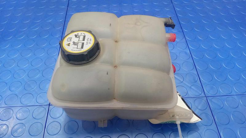 2013 Ford Focus Coolant Recovery Bottle