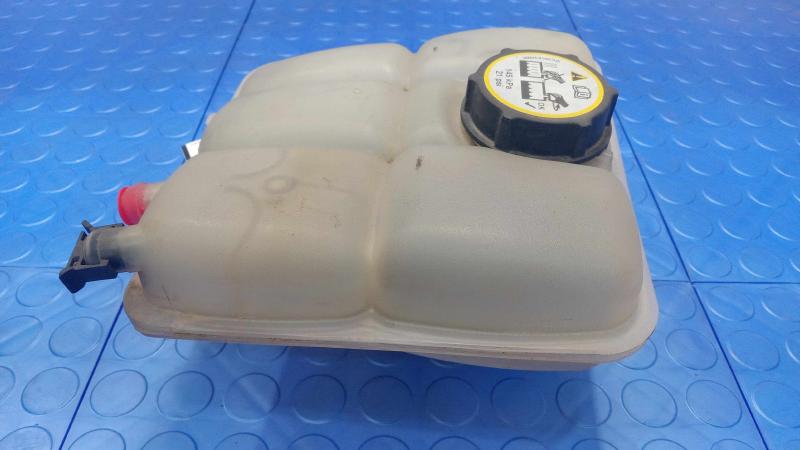 2013 Ford Focus Coolant Recovery Bottle