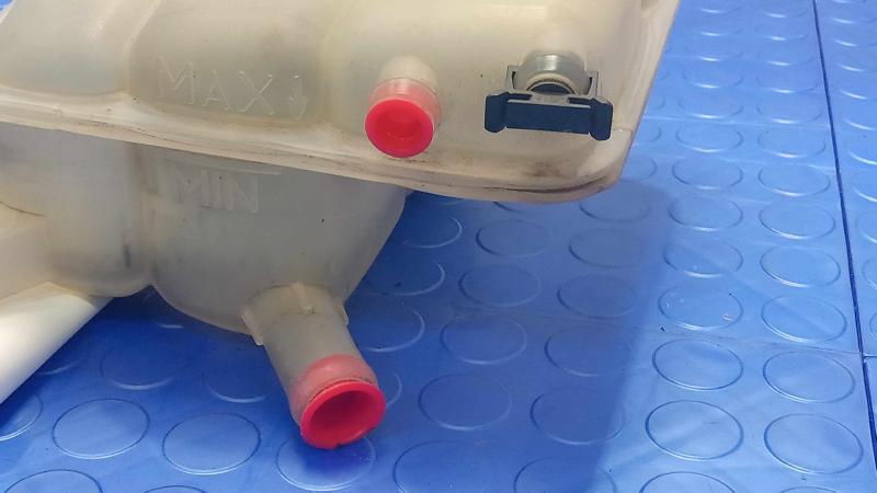 2013 Ford Focus Coolant Recovery Bottle