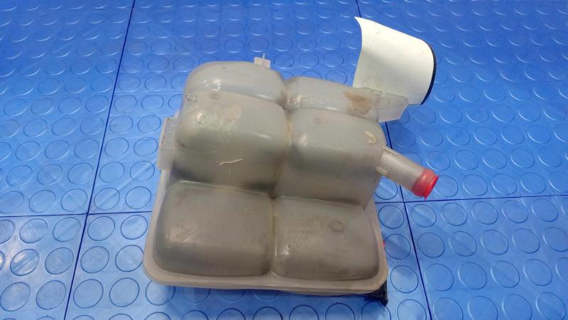 2013 Ford Focus Coolant Recovery Bottle