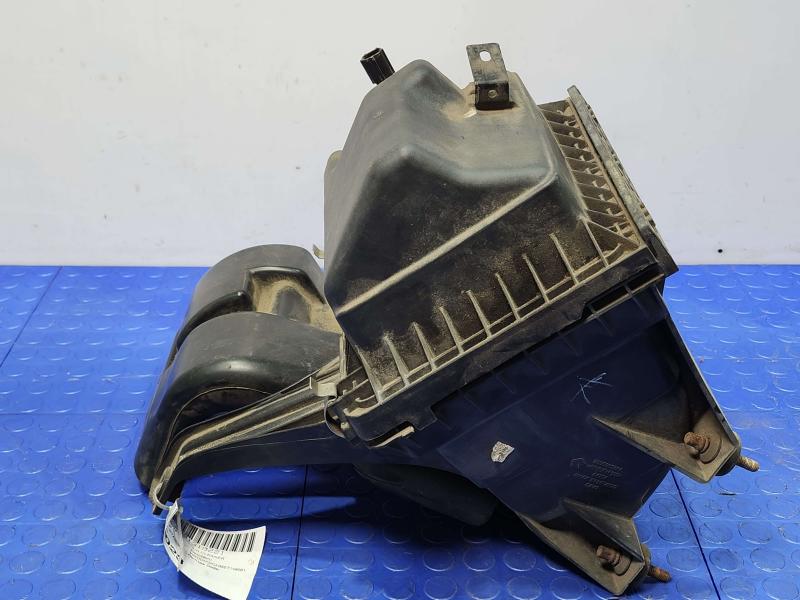 2009-2020 Dodge Journey 2.4L 3.5L OEM Engine Air Cleaner Box Assembly 68060812AA