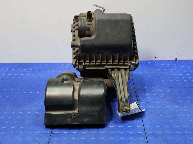 2009-2020 Dodge Journey 2.4L 3.5L OEM Engine Air Cleaner Box Assembly 68060812AA